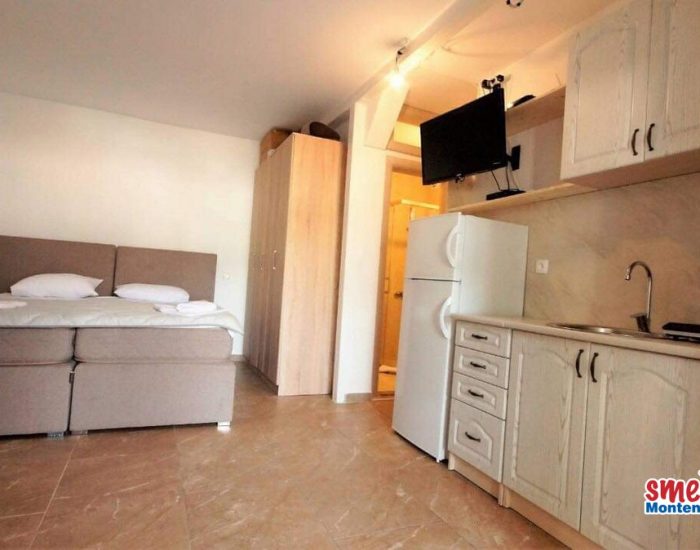 Apartmani es Budva