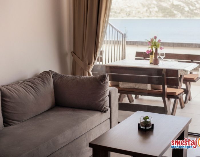 Luksuzni jednosobni apartman sa pogledom na more